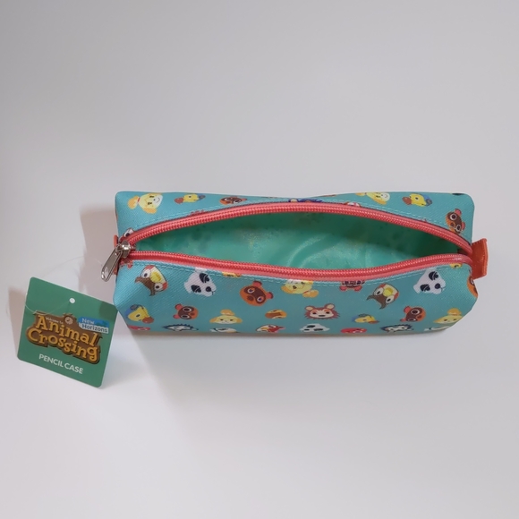 Nintendo Animal Crossing: New Horizons Villager Faces Pencil Case NWT - Picture 4 of 5